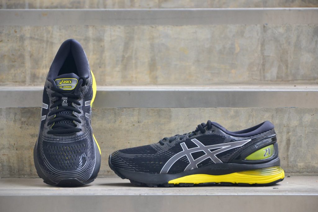 asics nimbus 21 black yellow